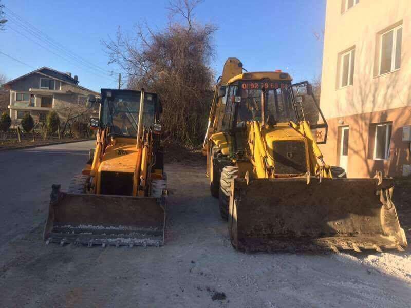 Продавам бетонни колове