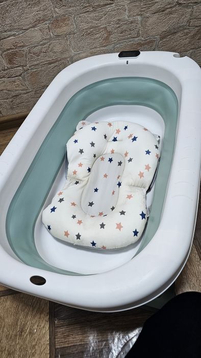 Продам ванночку Б/У