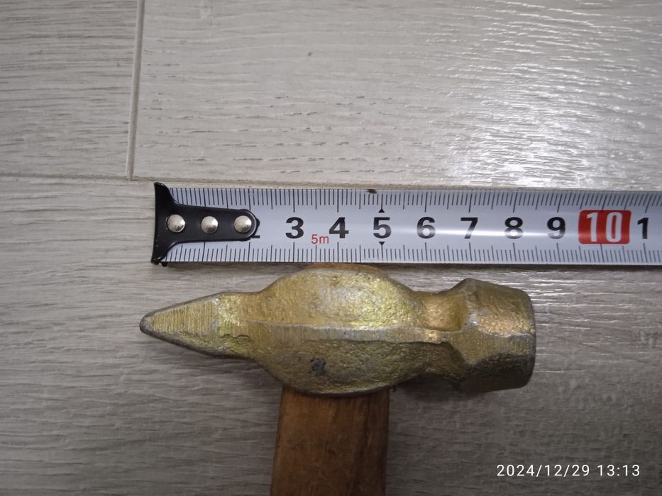 Продаю Молоток маленький