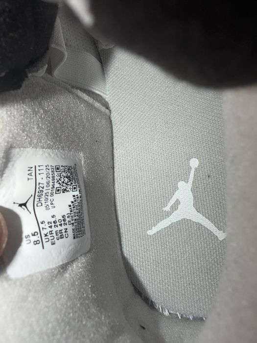 Air Jordan 4 Military Black