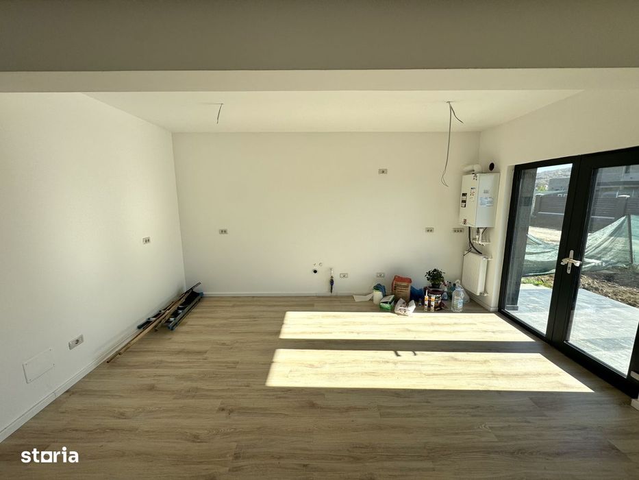 FINALIZATA! 700 mp teren! Casa 3 camere, Bucium-Visan-Barnova