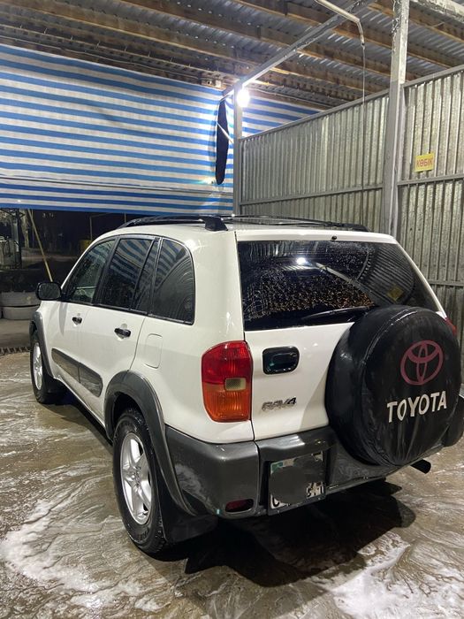 Продам Тойота Raf 4