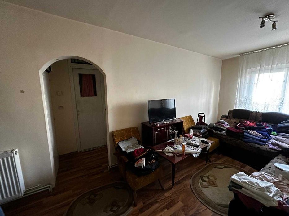 Apartament 3 camere P/4 str. Gloriei cartier Tractorul Brasov