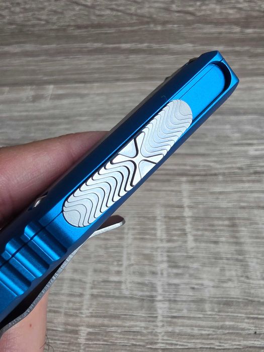 Microtech UTX-85  Blue OTF нож