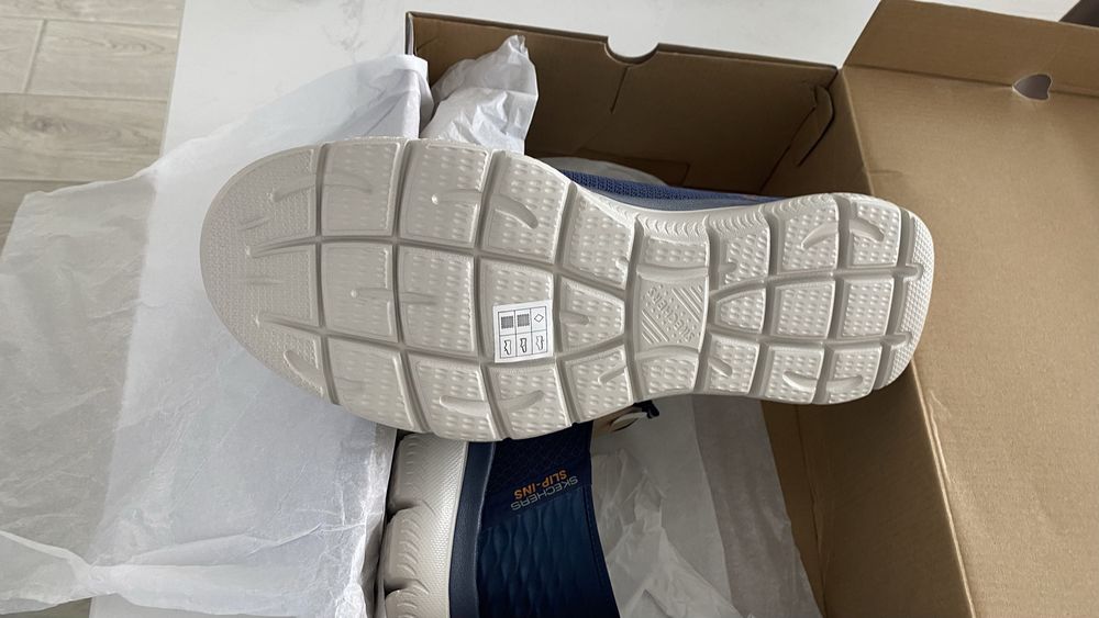 Оригинальные кроссовки SKECHERS