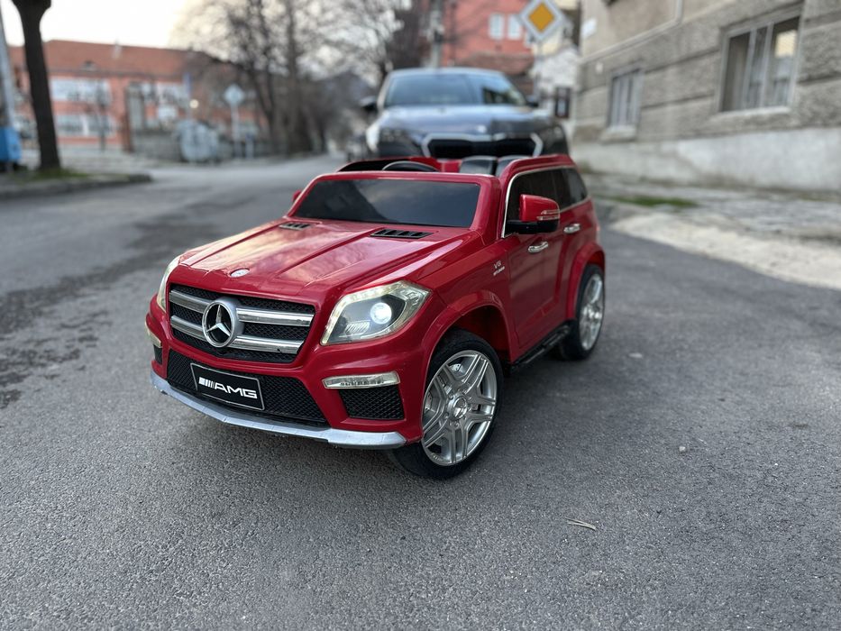 Детска електрическа кола