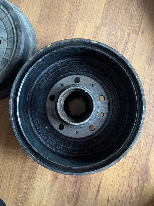 Тормозные барабаны