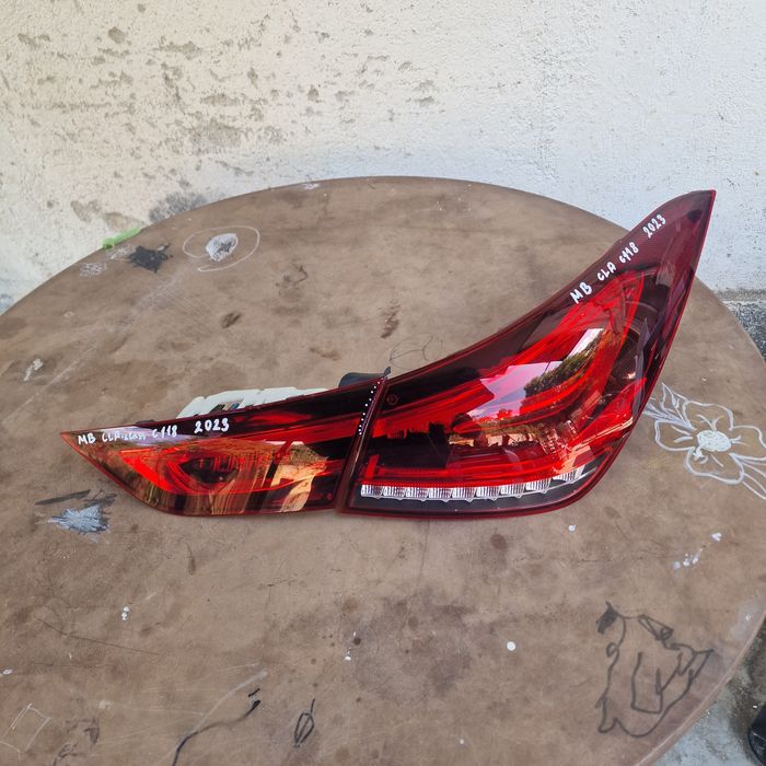 Mercedes Benz CLA C118 2023 вътрешен десен стоп