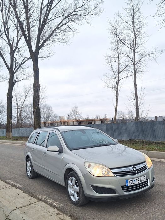 Vand sau schimb Opel astra h 1.7 cdti