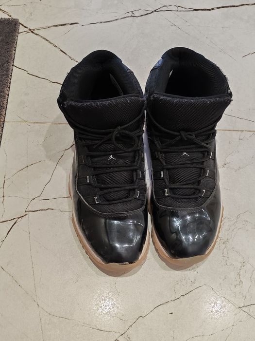 Продаю Jordan 11  б/у