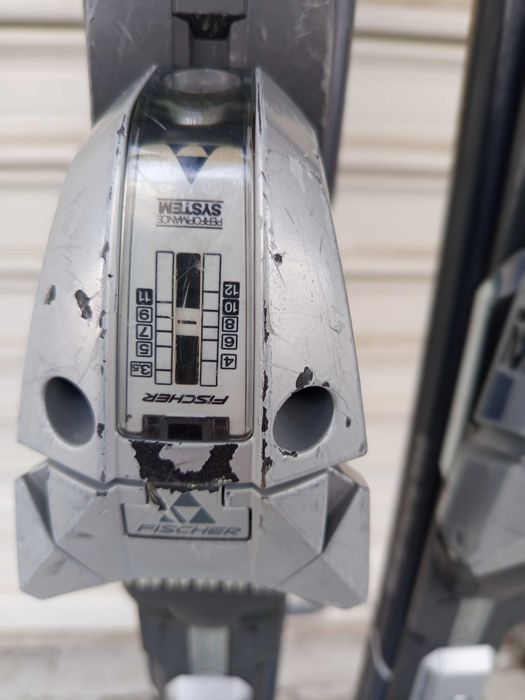 Ски със автомати