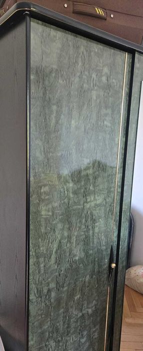 Vand Mobila, pat si dressing din acelasi set (negociabil)