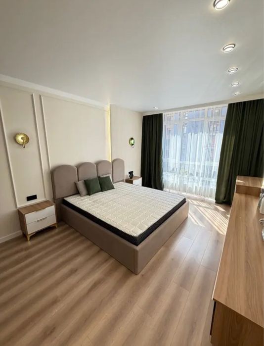 Матрас двухспальный 200х180