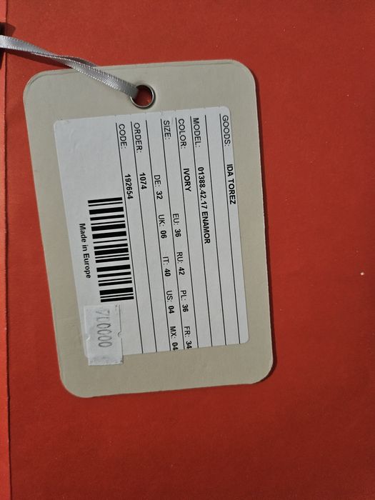 Продам шикарное свадебное платье