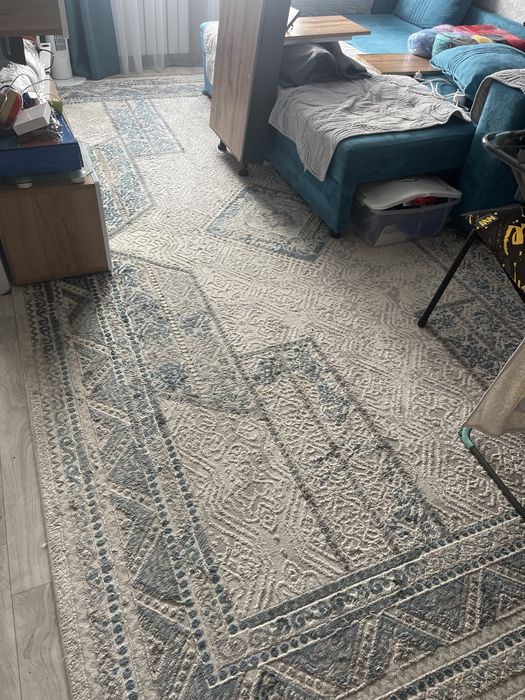 Продам ковёр, размер 250х400, Турция, плотный