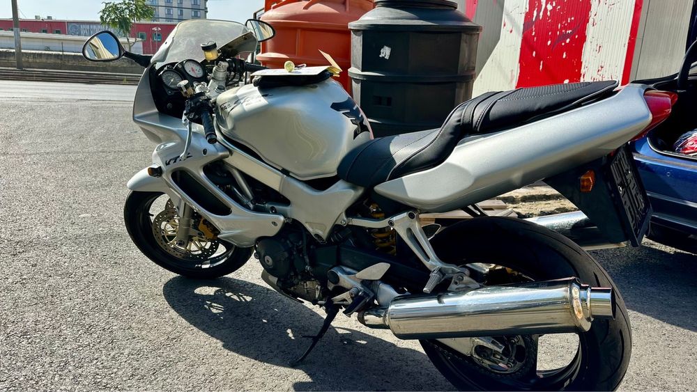 Honda VTR1000FW FireStorm