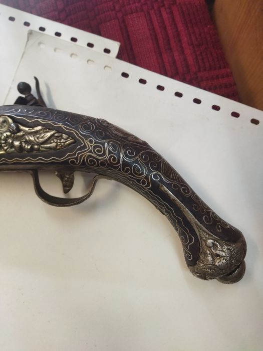 Продава се един Стар красавец