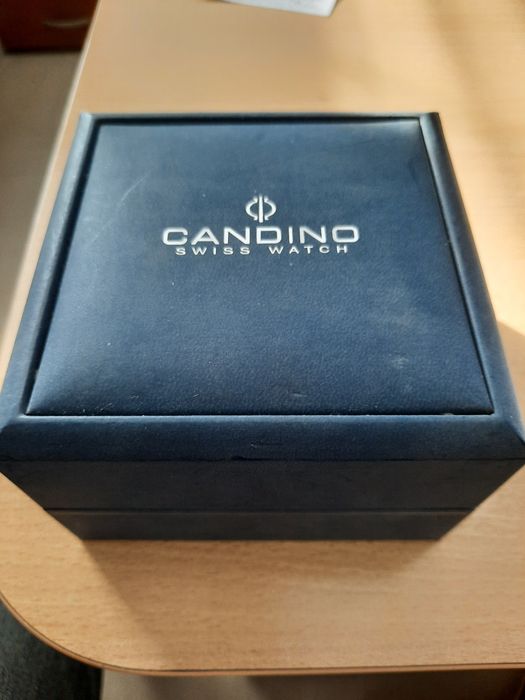 Часовник Candino