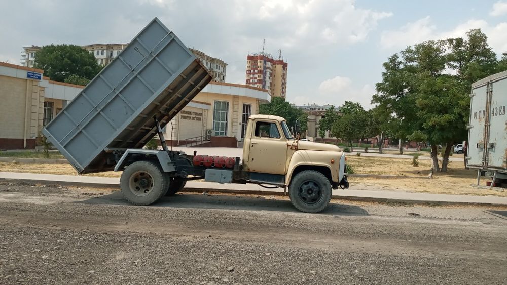 Вывоз мусора строительных материалов.