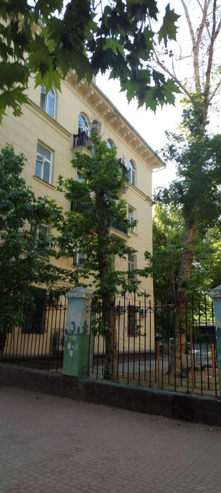 3х комнатная центр Шота Руставели, аския базар