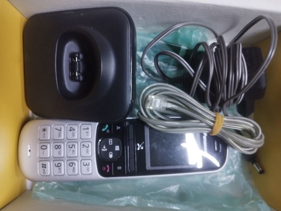 Стационарен телефон