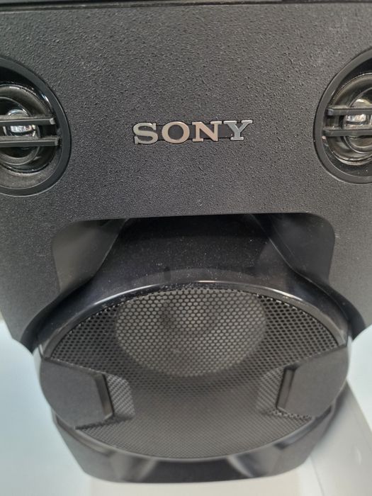 Мощна аудио система Sony MHC-V11 – Bluetooth, Караоке и Уникален Бас