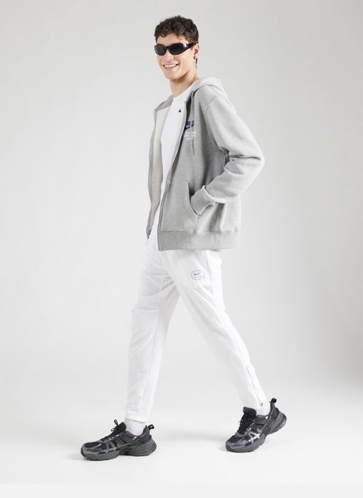 Pantaloni sport Nike albi nepurtati masura M