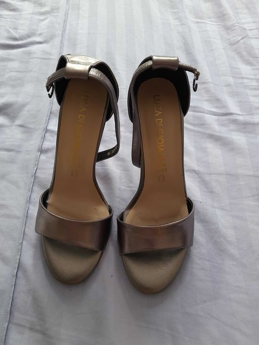 Sandale de damă argintiu sidefat