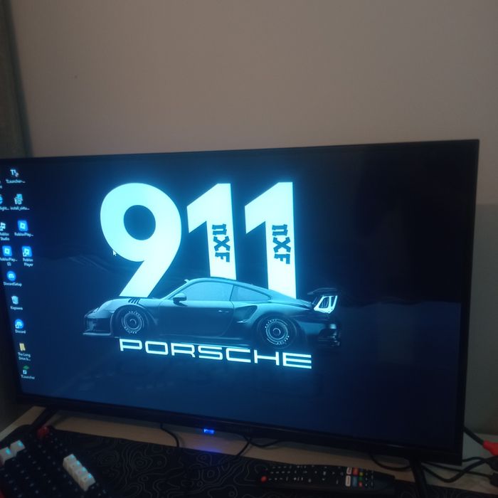 Телевизор  большой
