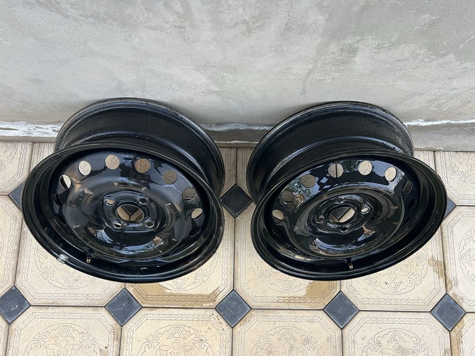 Диски штампованные, железные,  размер R15.