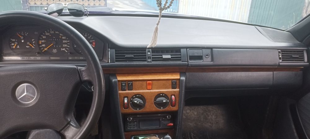 Продам автомобиль срочно