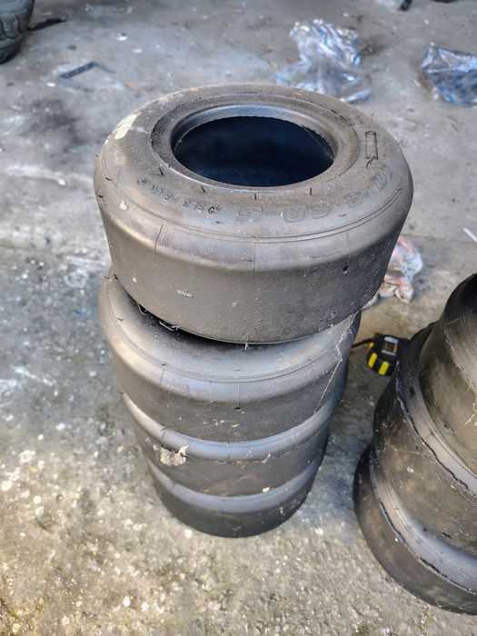 Гуми за картинг Dunpol