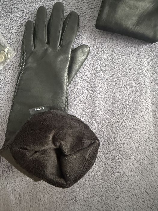 Кожанные перчатки