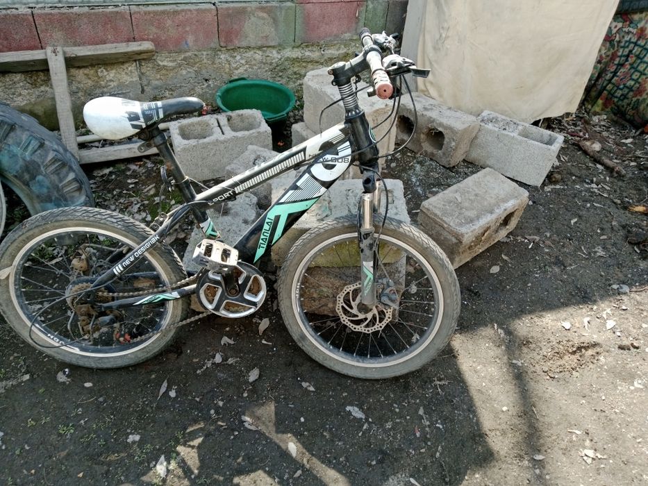 Продам хороши велик,