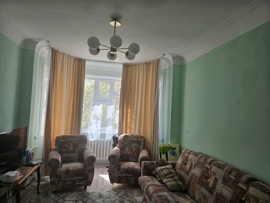 Продам 2 комнатную квартиру