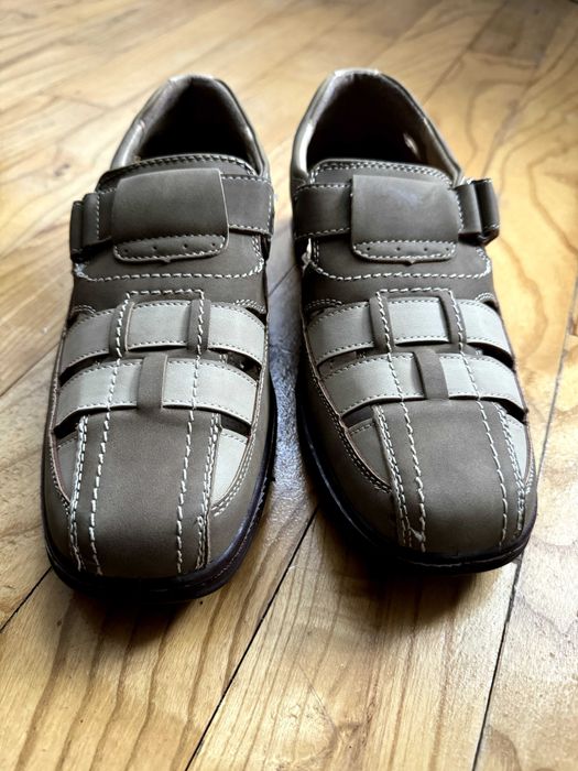 Vand pantofi/ sandale noi pentru barbati, interior de piele, marime 40