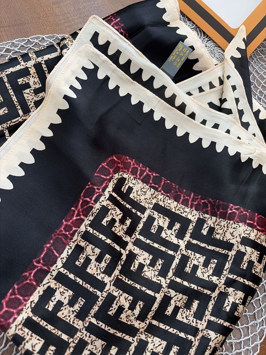 Esarfa din matase naturala, Fendi