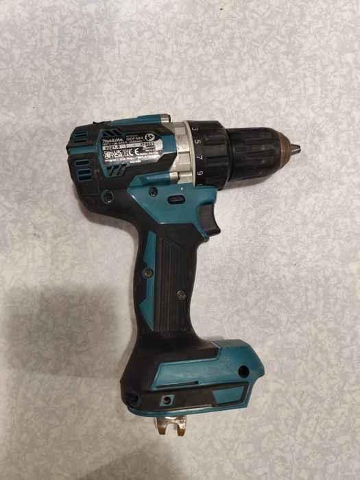 Акумулаторен безчетков винтоверт Макита Makita DDF484  100% ориги