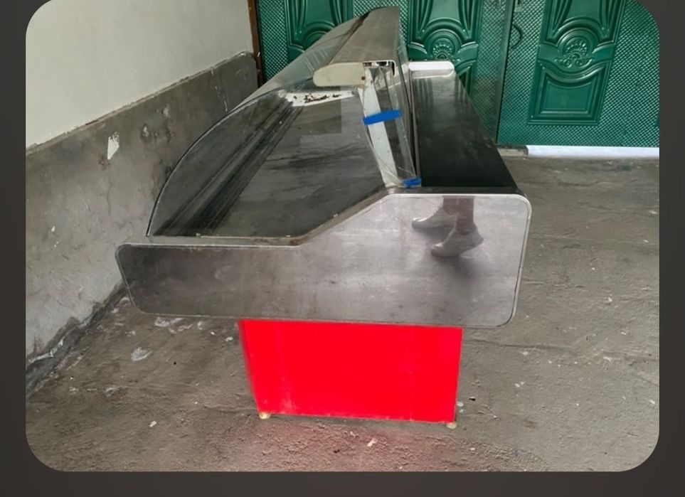 Холодильник витрина