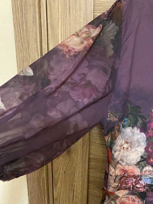 Продаётся женское платье