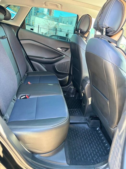 Chevrolet Tracker 2 Premier машина