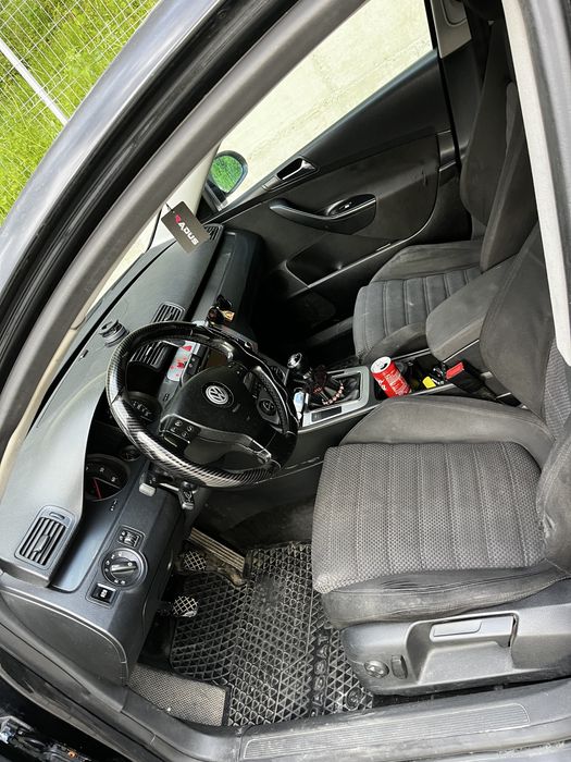 Se vinde Volkswagen Passat b6