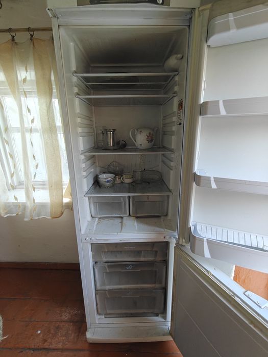 Холодильники 2 штуки