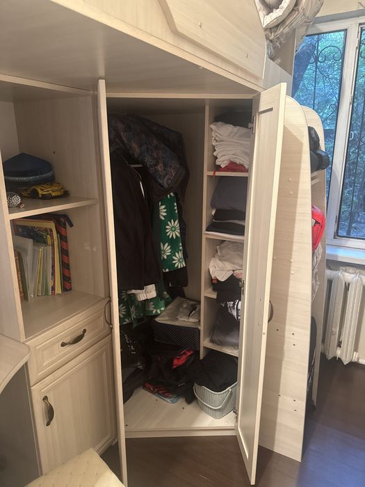 Двухярусный кровать