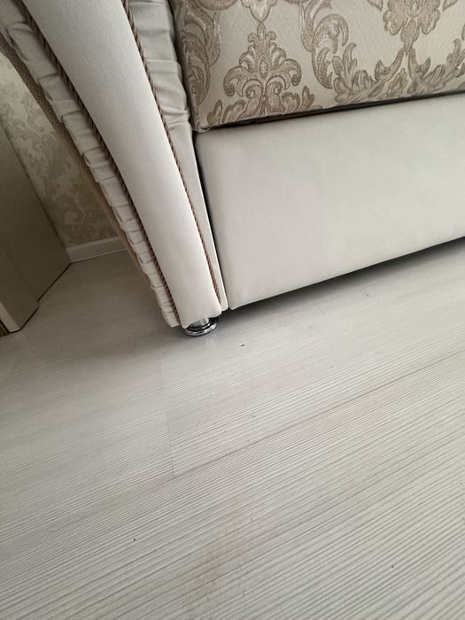 Диван продается.