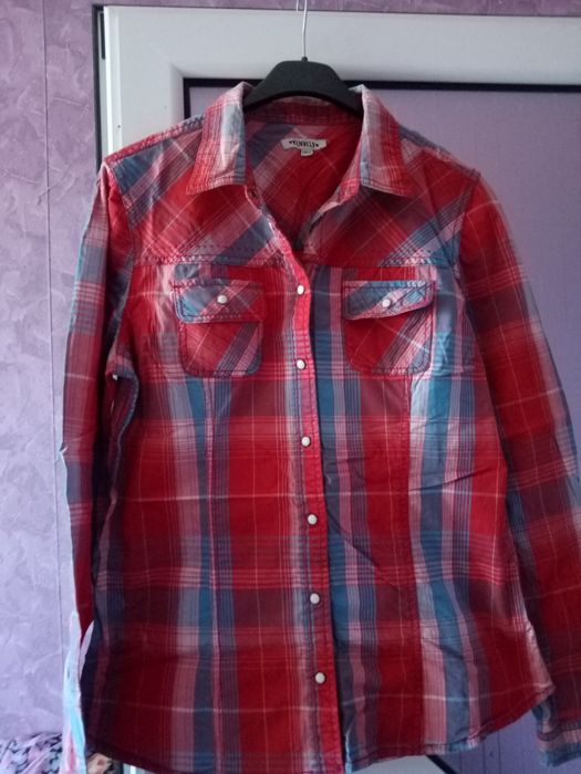 Продавам ризи,потници