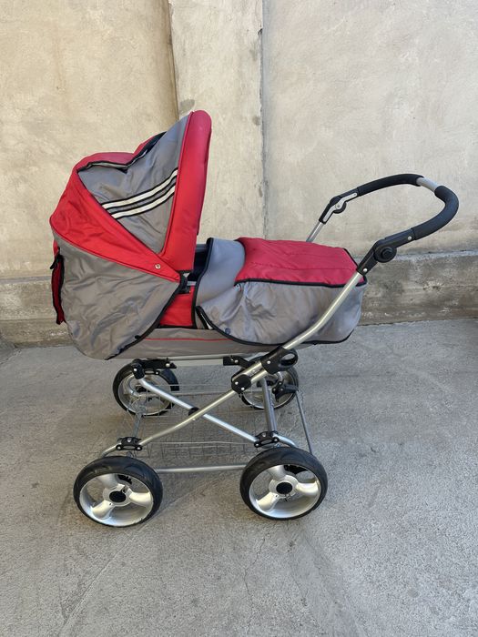 Продам детскую коляску 2в1