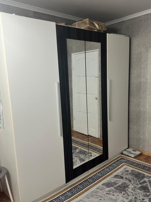 Шкаф 4х дверный от гарнитура