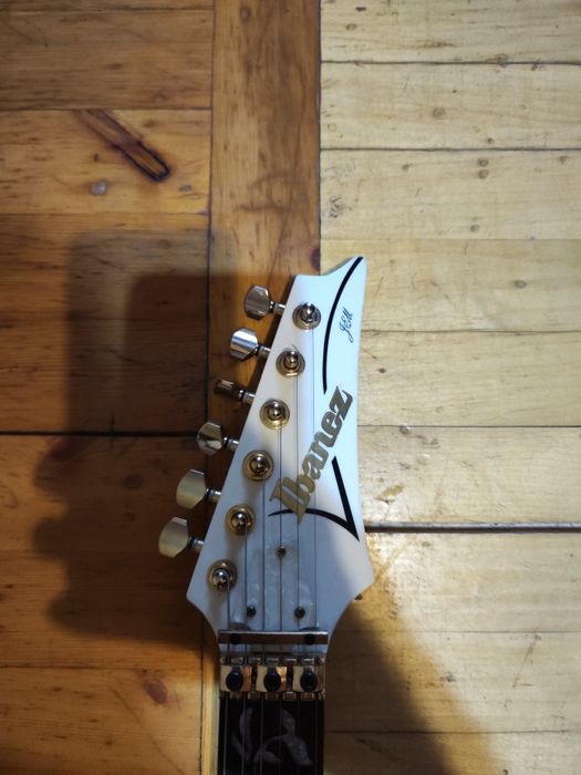 Гитара Ibanez Jem