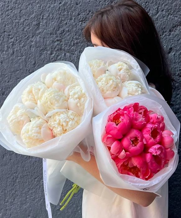 Пионы,розы,тюльпаны,букеты цветов